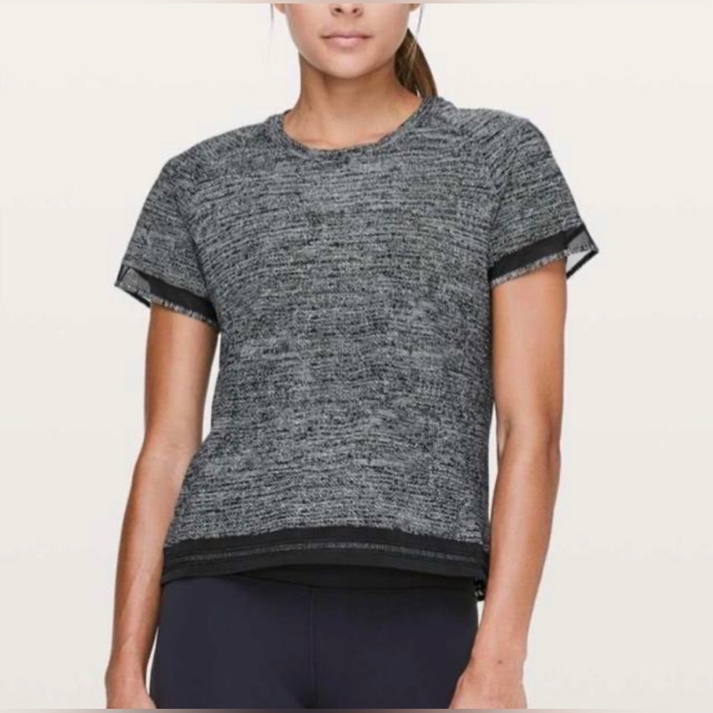 lululemon find focus short sleeve